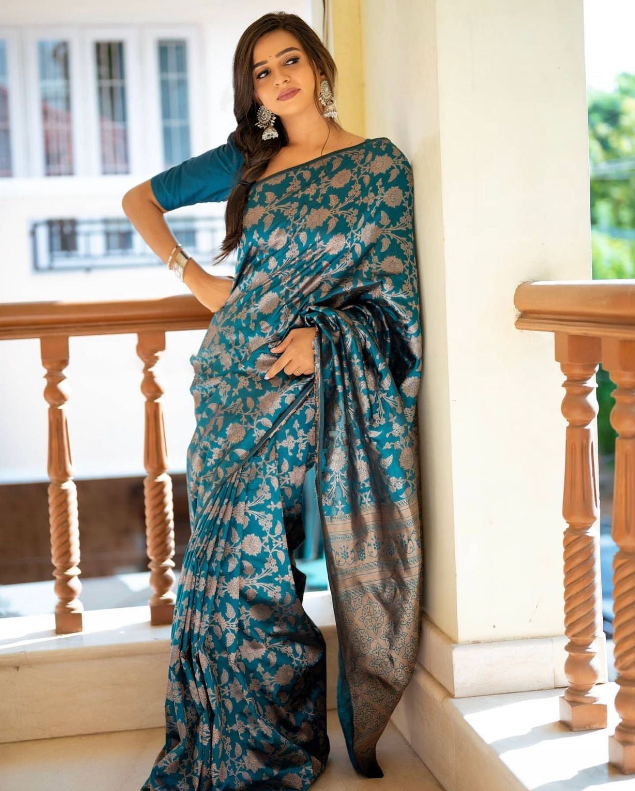 Trendy Rama Soft Silk Saree With Capricious Blouse Piece