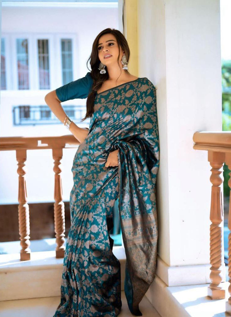 Trendy Rama Soft Silk Saree With Capricious Blouse Piece