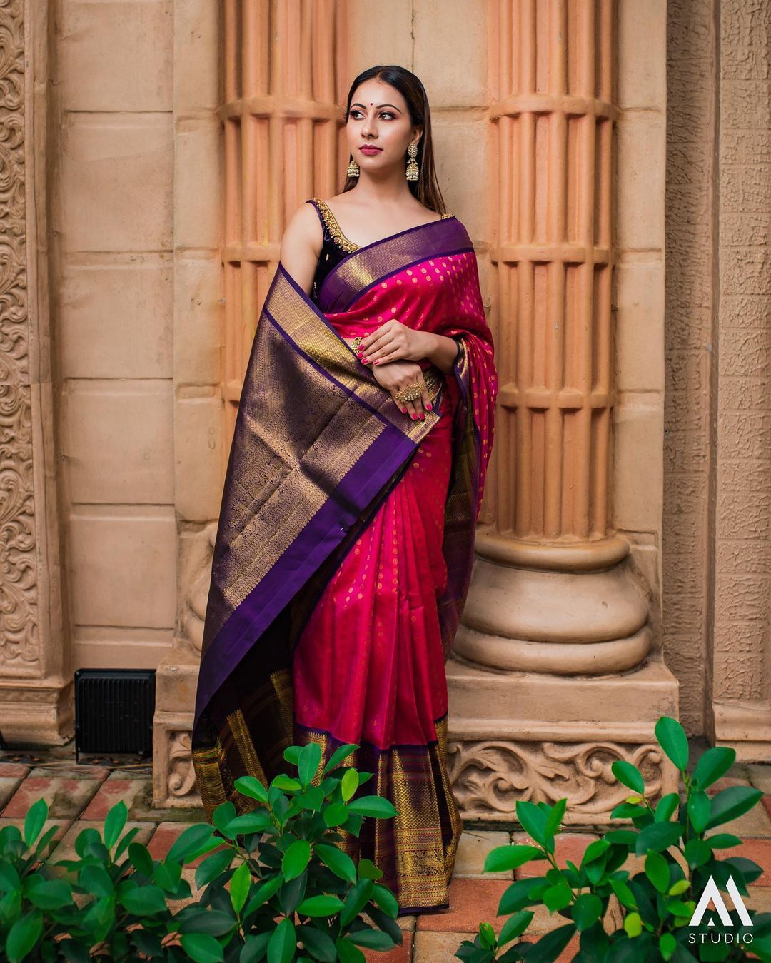 Pleasant Dark Pink Soft Banarasi Silk Saree With Enticing Blouse Piece