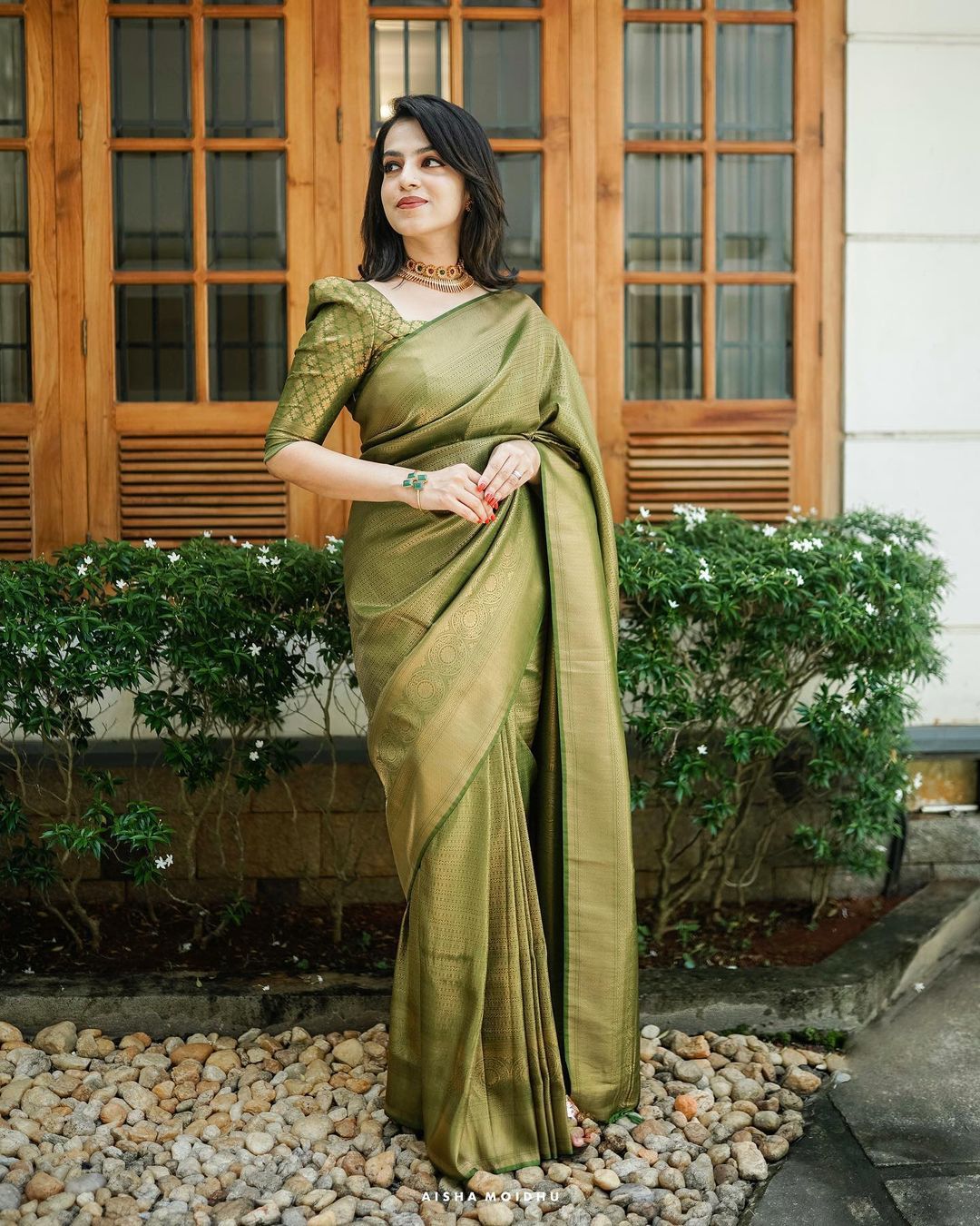 Smashing Green Soft Silk Saree With Radiant Blouse Piece