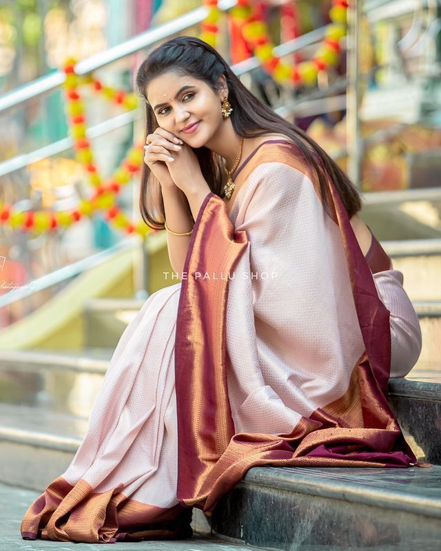 Exceptional Beige Soft Silk Saree With Stunning Blouse Piece