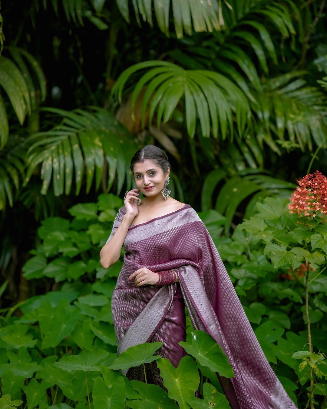 Effulgent Brown Soft Silk Saree With Flaunt Blouse Piece