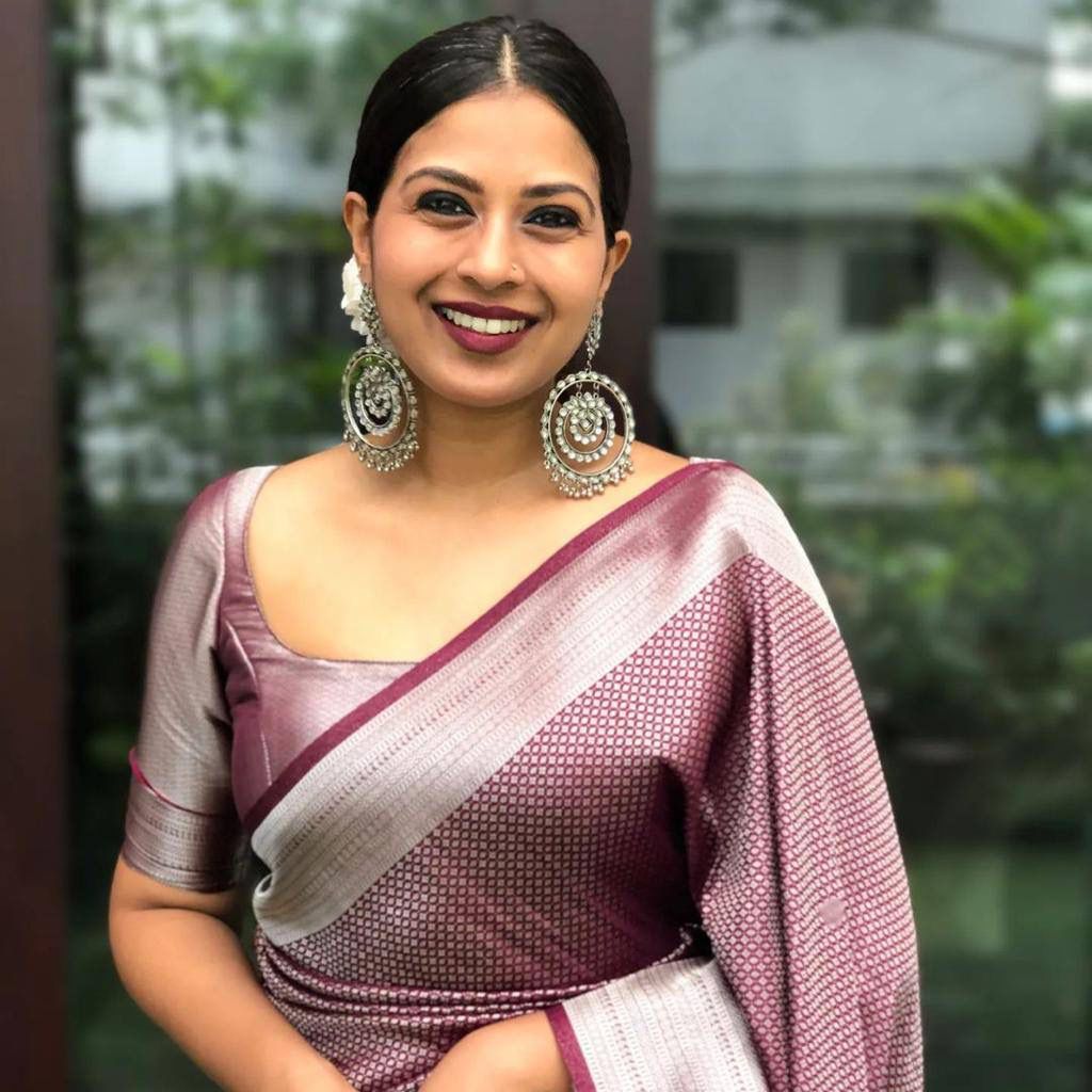 Bucolic Brown Soft Silk Saree With Snazzy Blouse Piece