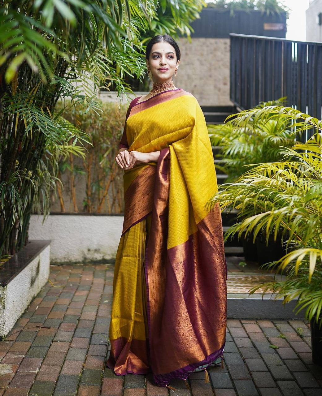 Smart Golden Soft Silk Saree With Palimpsest Blouse Piece