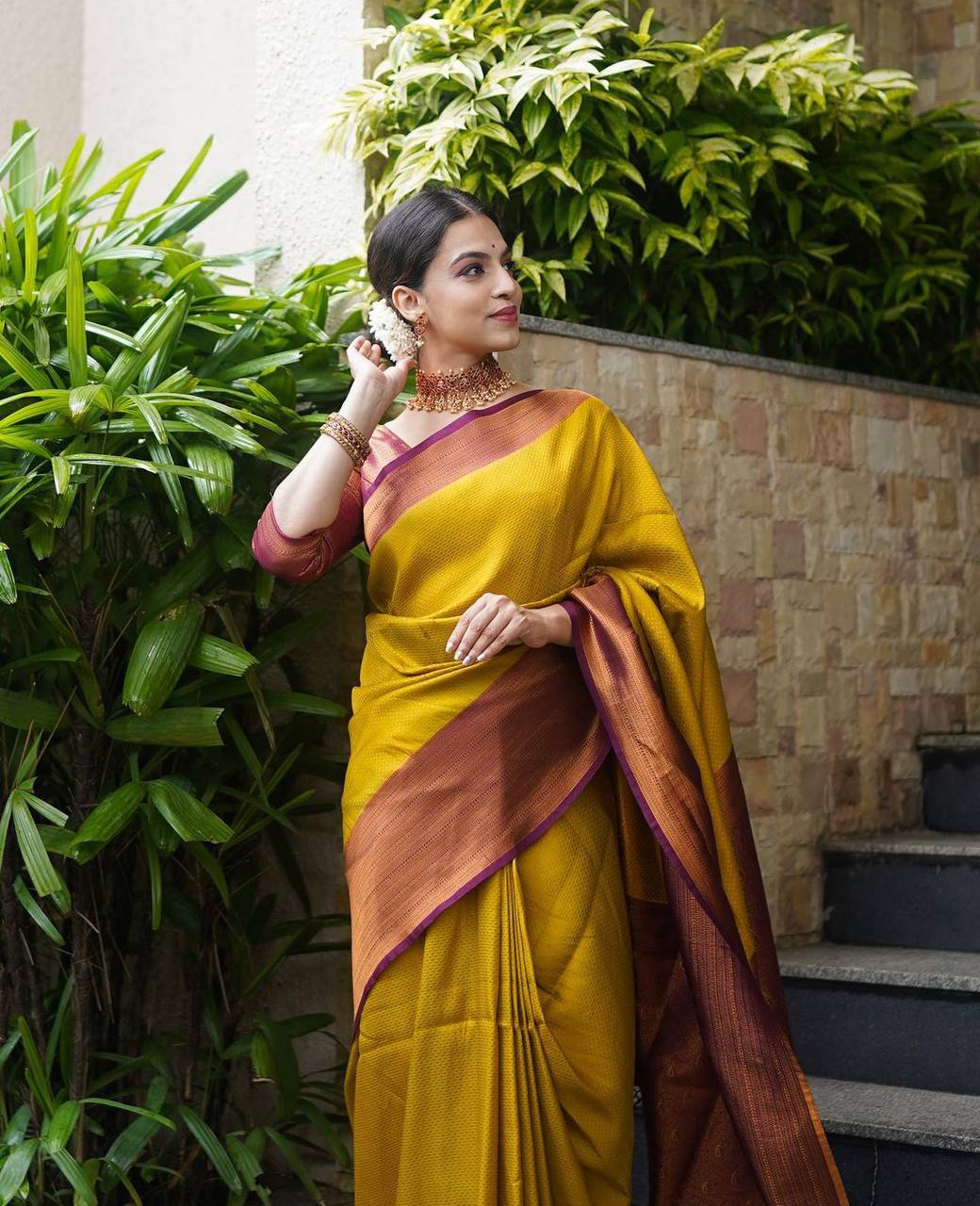 Smart Golden Soft Silk Saree With Palimpsest Blouse Piece