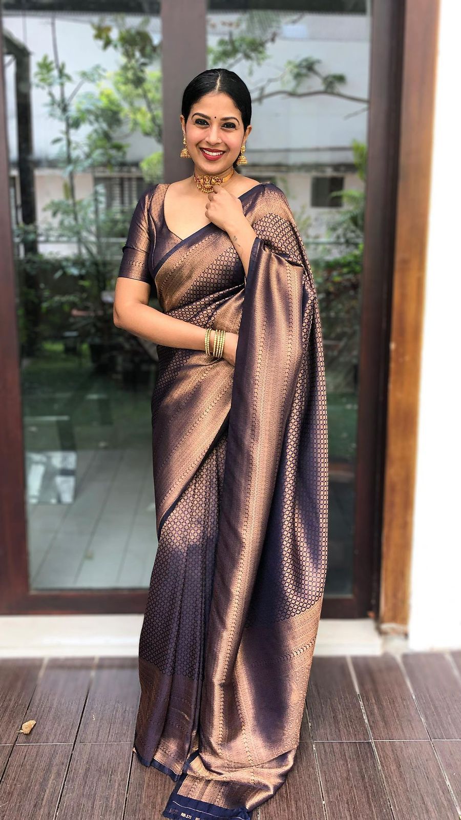 Beautiful Navy Blue Soft Silk Saree With Prettiest Blouse Piece