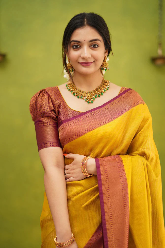 Gossamer Golden Soft Silk Saree With Symmetrical Blouse Piece