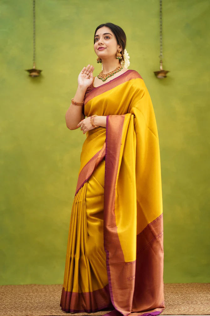 Gossamer Golden Soft Silk Saree With Symmetrical Blouse Piece