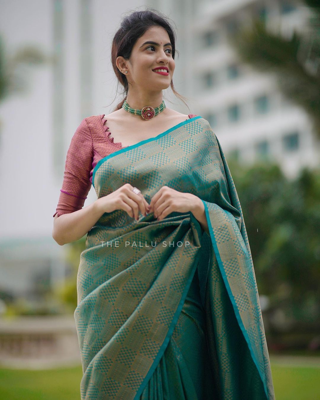 Felicitous Rama Soft Silk Saree With Wonderful Blouse Piece