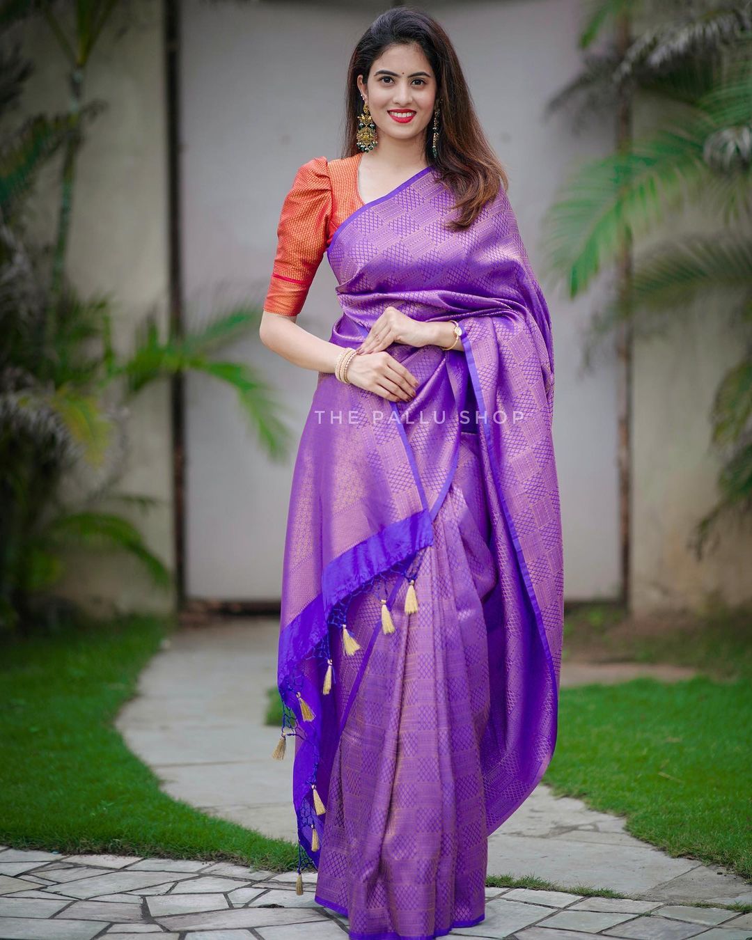 Serendipity Royal Blue Soft Silk Saree With Fantabulous Blouse Piece