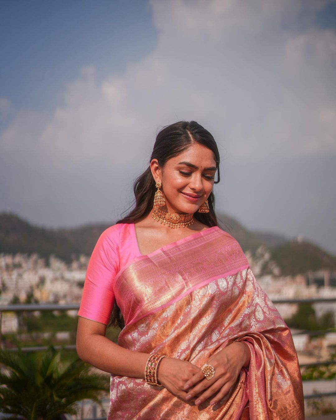 Angelic Pink Soft Banarasi Silk Saree With Amazing Blouse Piece