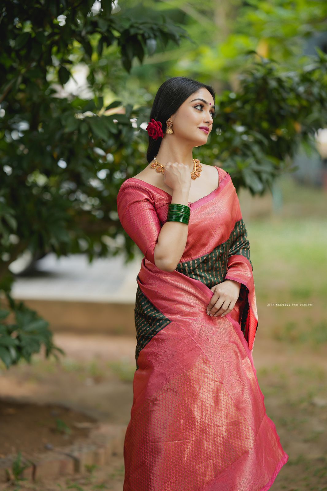 Capricious Green Soft Silk Saree With Opulent Blouse Piece