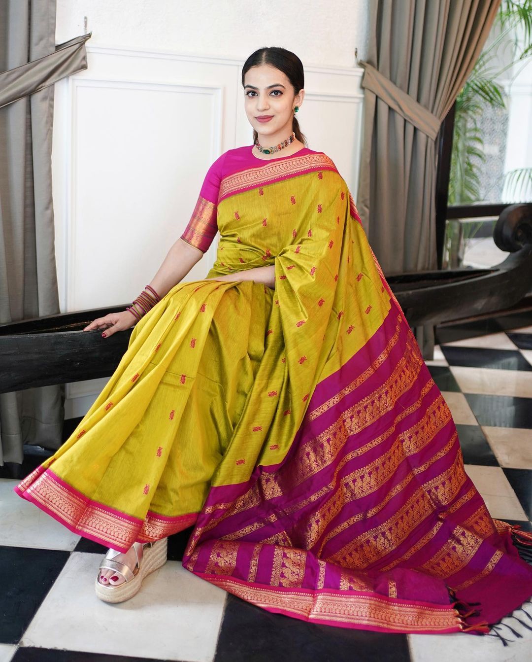 Flameboyant Mustard Soft Banarasi Silk Saree With Splendiferous Blouse Piece