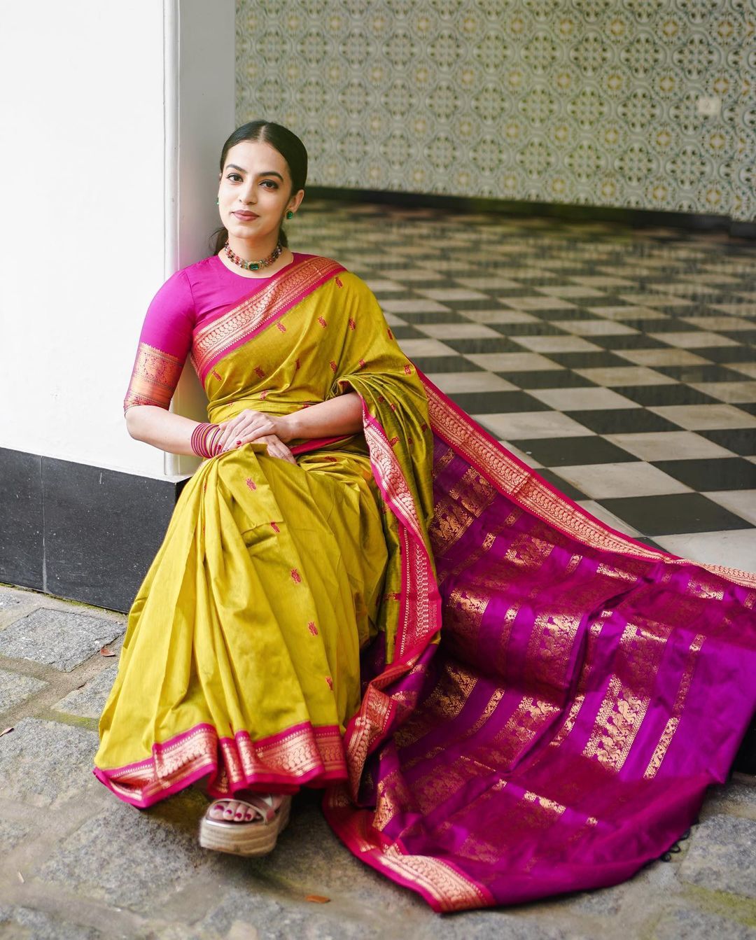 Flameboyant Mustard Soft Banarasi Silk Saree With Splendiferous Blouse Piece