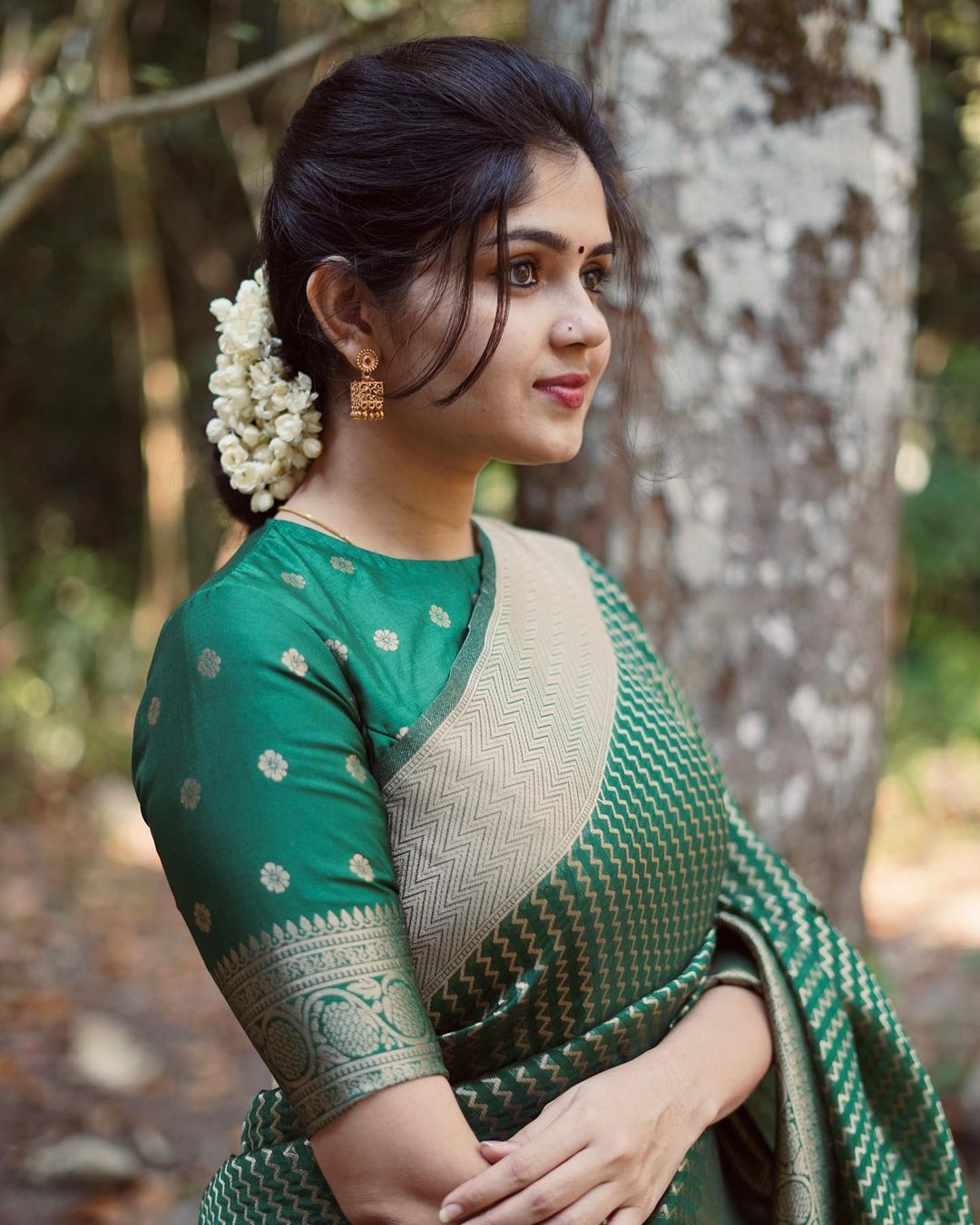 Sophisticated Green Soft Silk Saree With Ailurophile Blouse Piece