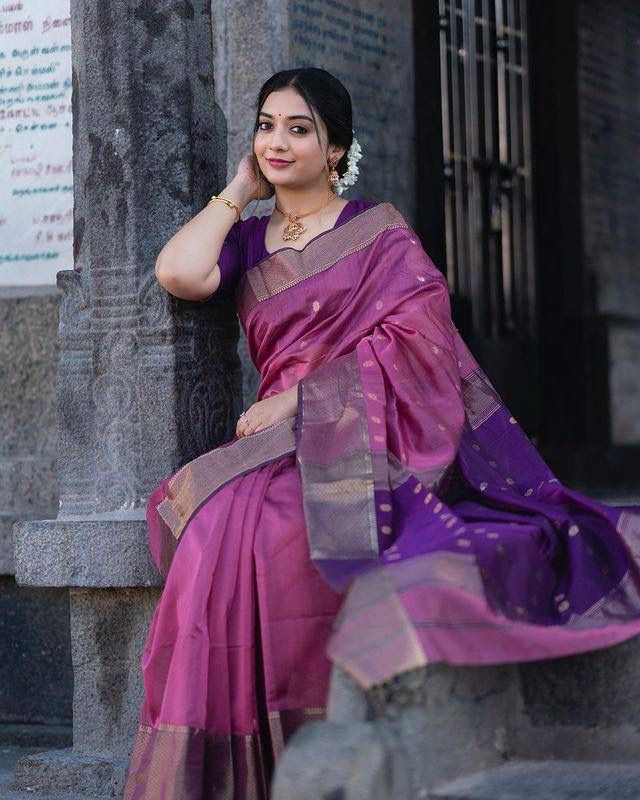 Ethnic Lavender Soft Silk Saree With Imbrication Blouse Piece