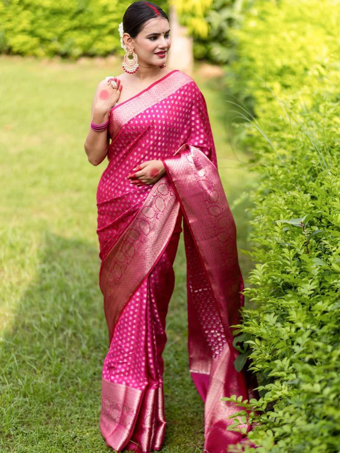 Glorious Dark Pink Soft Silk Saree With Propinquity Blouse Piece