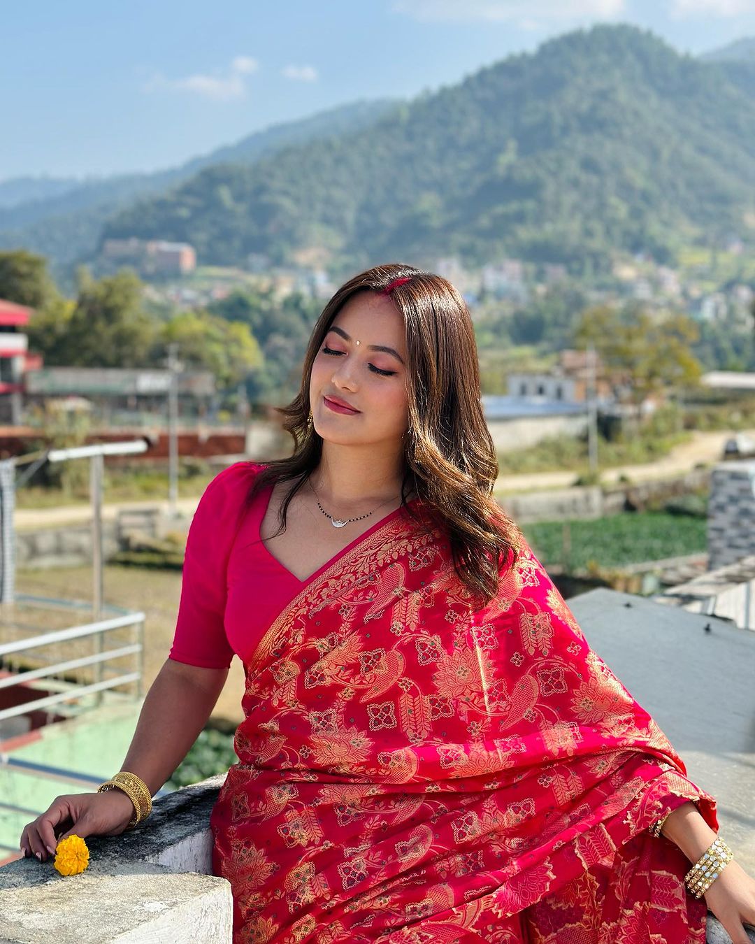 Ravishing Dark Pink Soft Silk Saree With Gratifying Blouse Piece