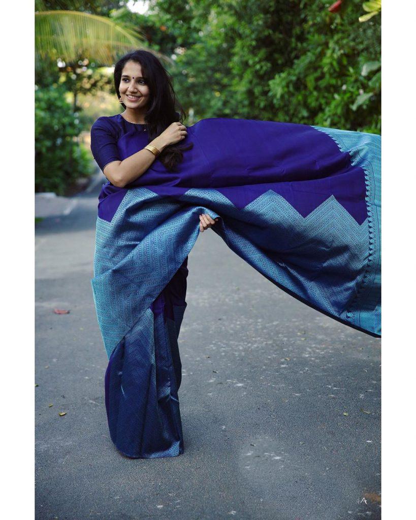 Resonant Blue Soft Silk Saree With Eloquence Blouse Piece