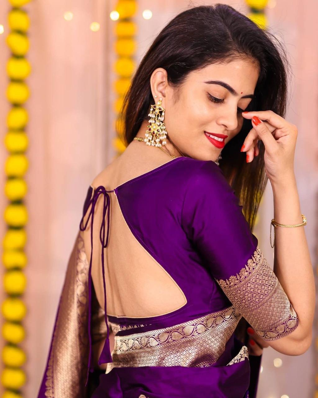 Eclat Purple Soft Banarasi Silk Saree With Surreptitious Blouse Piece