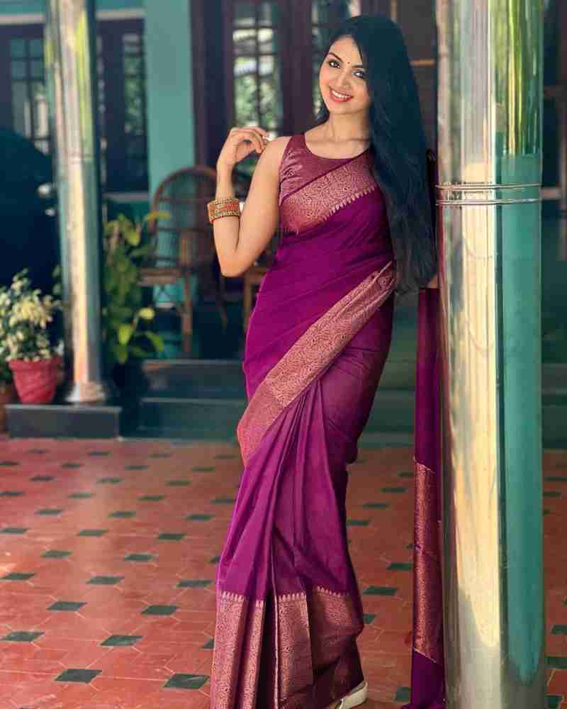 Gratifying Purple Soft Silk Saree With Glittering Blouse Piece