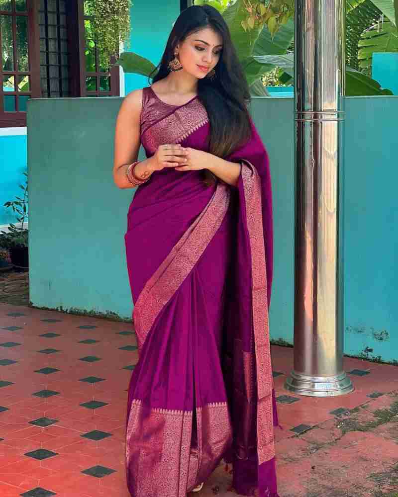 Gratifying Purple Soft Silk Saree With Glittering Blouse Piece