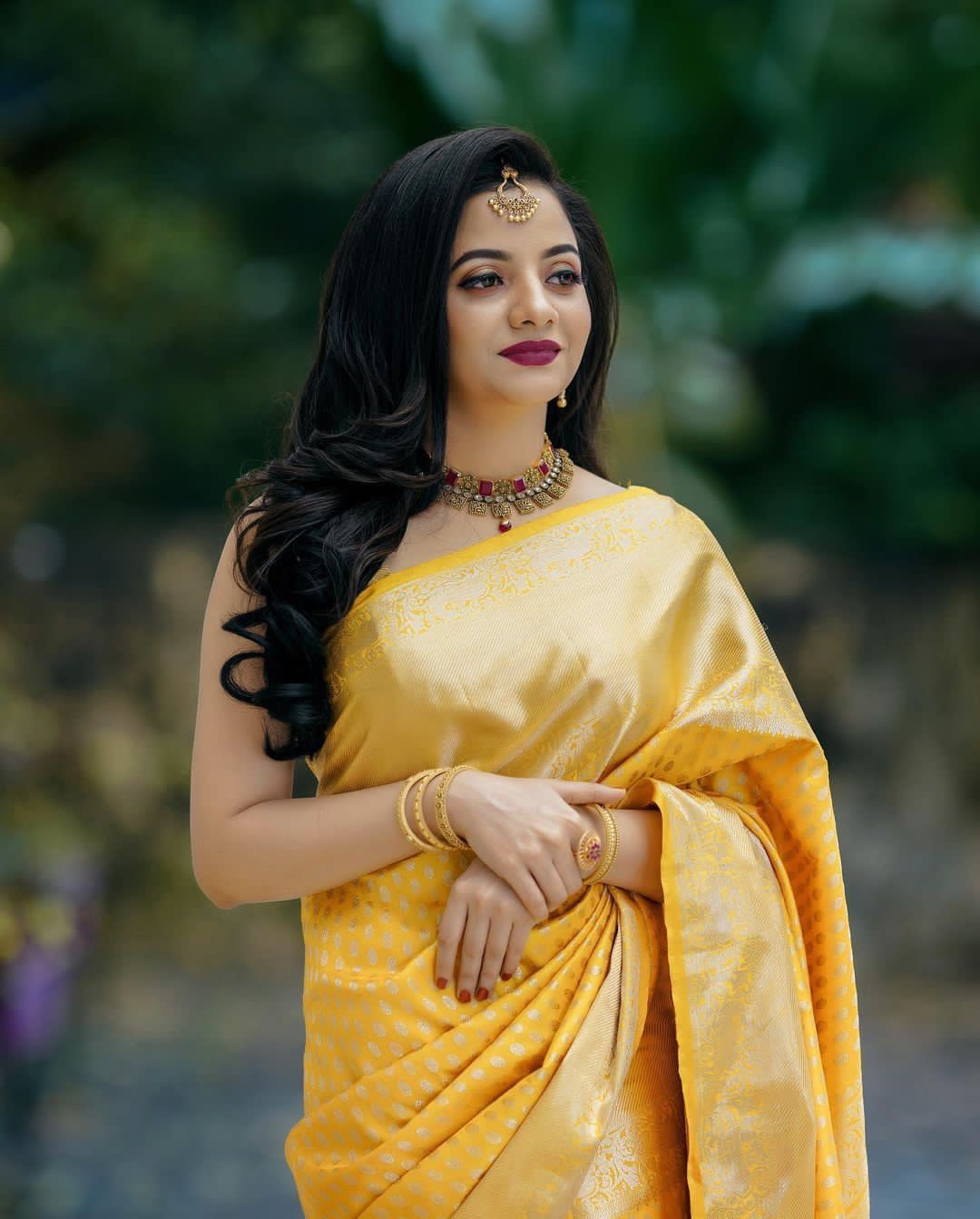 Splendorous Yellow Soft Banarasi Silk Saree With Engaging Blouse Piece