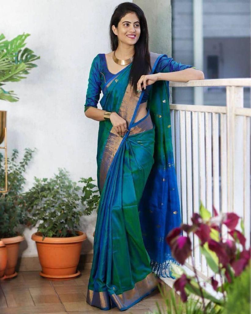 Outstanding Rama Soft Silk Saree With Splendiferous Blouse Piece