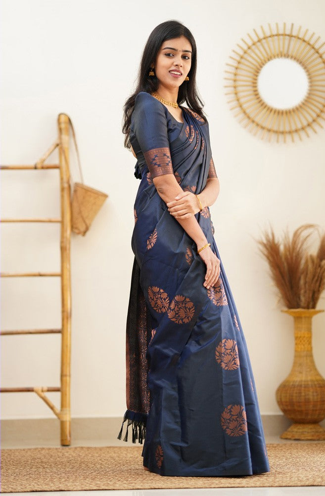 Cynosure Navy Blue Soft Silk Saree With Conflate Blouse Piece