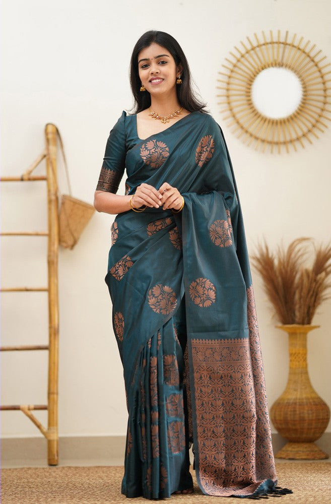 Outstanding Rama Soft Silk Saree With Most Blouse Piece