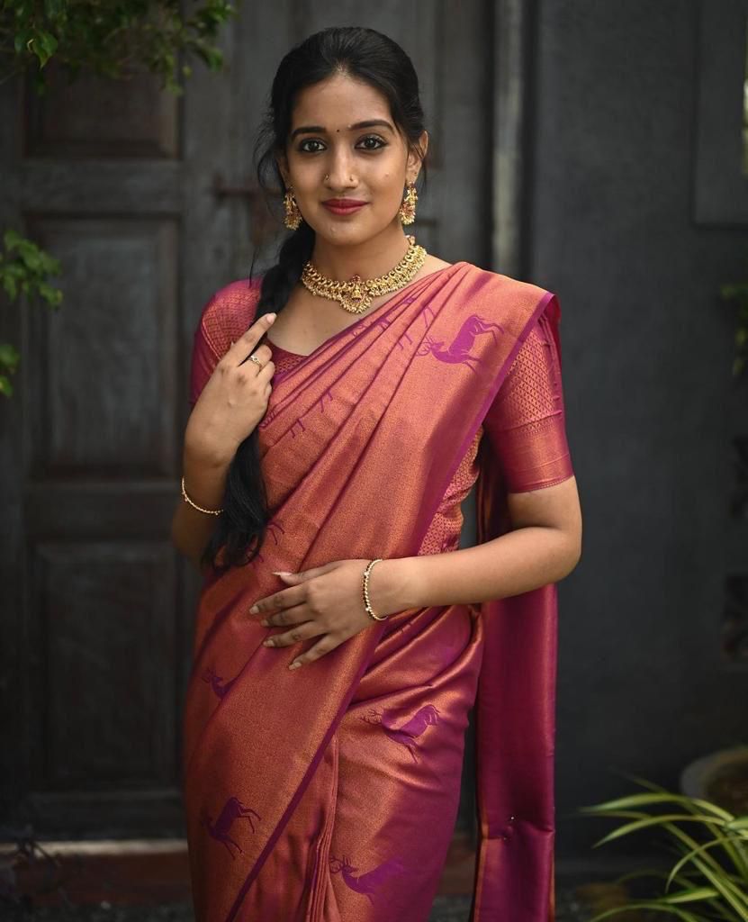 Gleaming Dark Pink Soft Silk Saree With Sizzling Blouse Piece