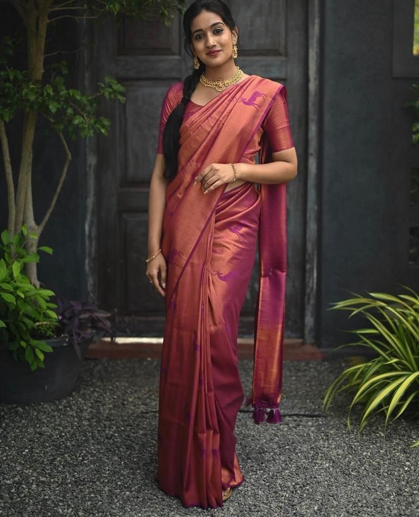 Gleaming Dark Pink Soft Silk Saree With Sizzling Blouse Piece