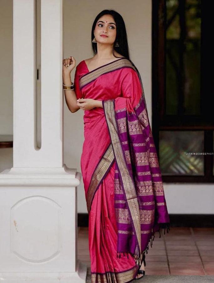 Vestigial Pink Soft Banarasi Silk Saree With Impressive Blouse Piece