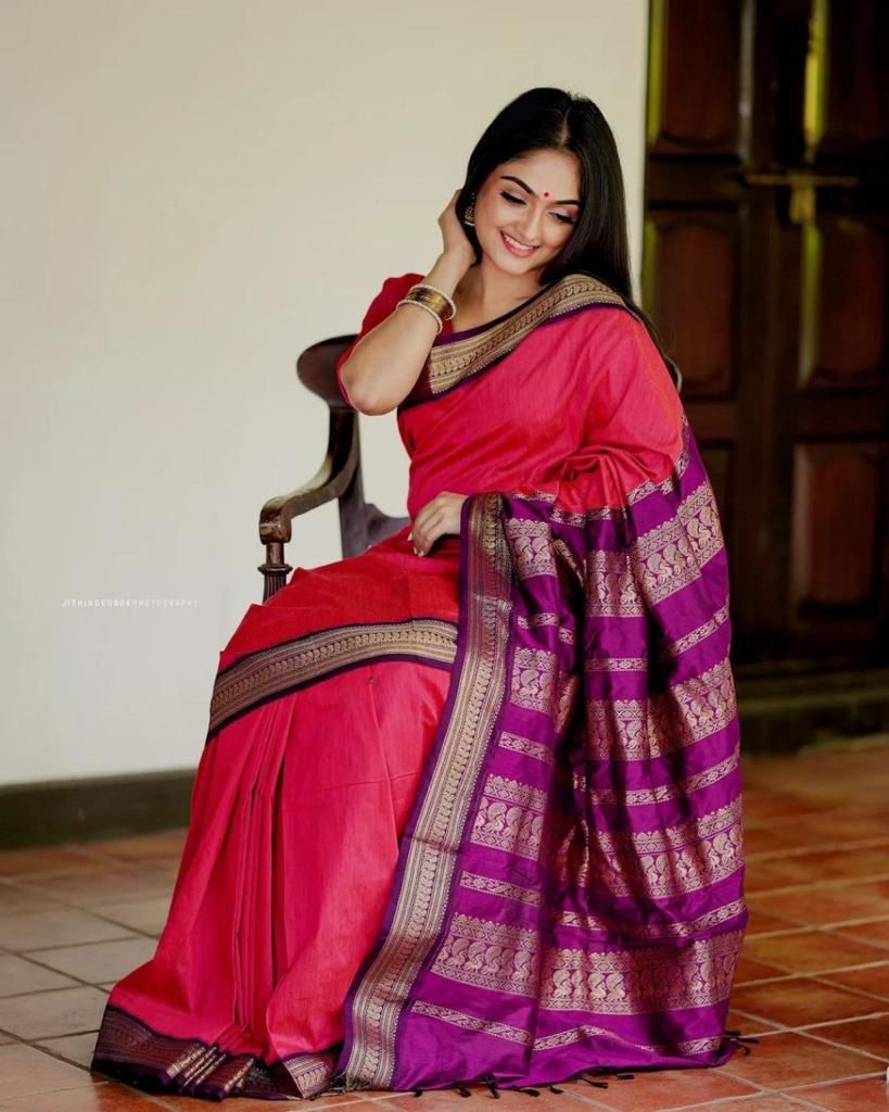 Vestigial Pink Soft Banarasi Silk Saree With Impressive Blouse Piece