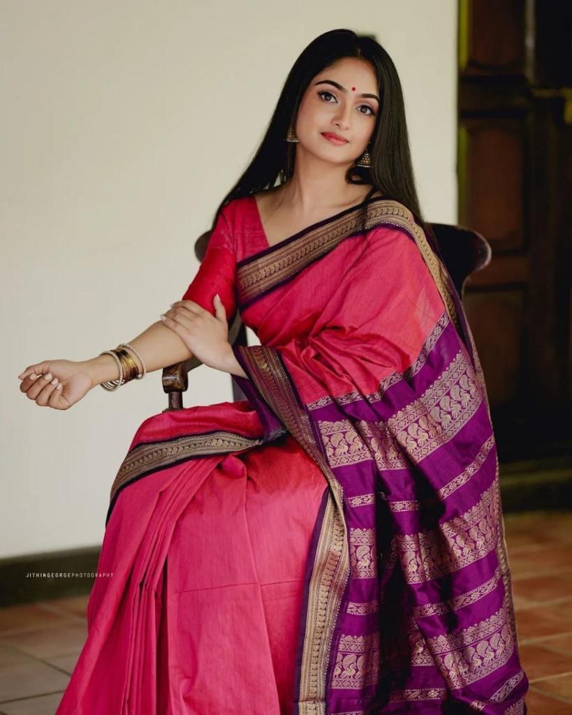 Vestigial Pink Soft Banarasi Silk Saree With Impressive Blouse Piece