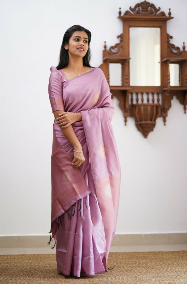 Staggering Baby Pink Soft Silk Saree With Outstanding Blouse Piece