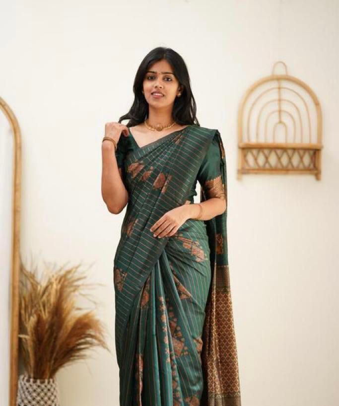 Eye-catching Dark Green Soft Silk Saree With Conflate Blouse Piece