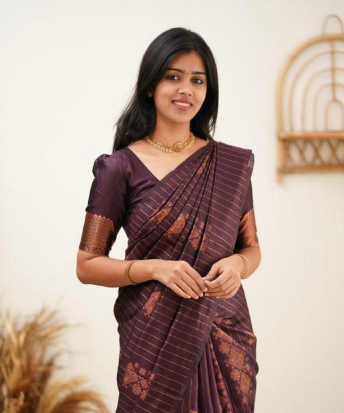 Designer Purple Soft Silk Saree With Amiable Blouse Piece