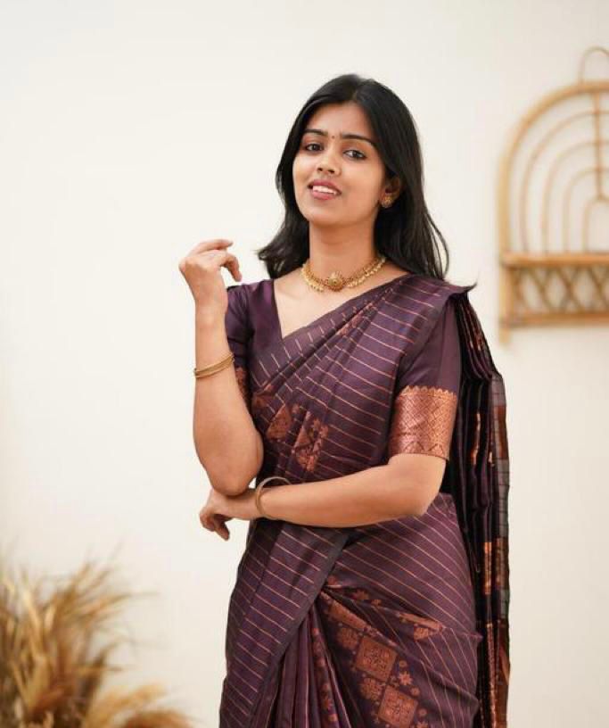 Designer Purple Soft Silk Saree With Amiable Blouse Piece