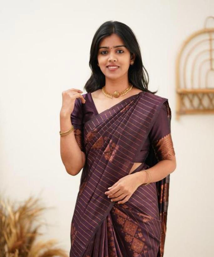 Designer Purple Soft Silk Saree With Amiable Blouse Piece