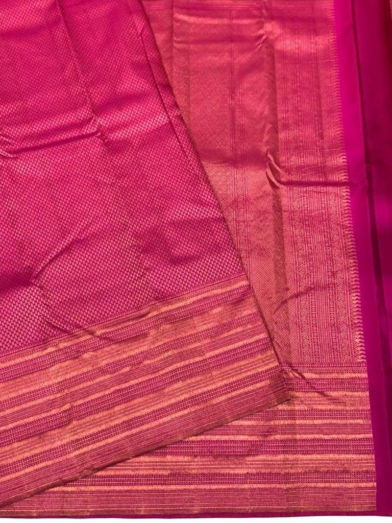 Traditional Dark Pink Soft Silk Saree With Sempiternal Blouse Piece