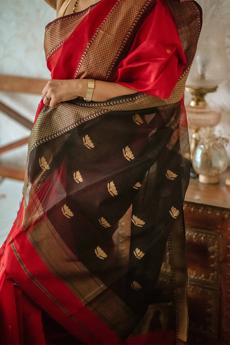 Sophisticated Red Cotton Silk Saree With Girlish Blouse Piece