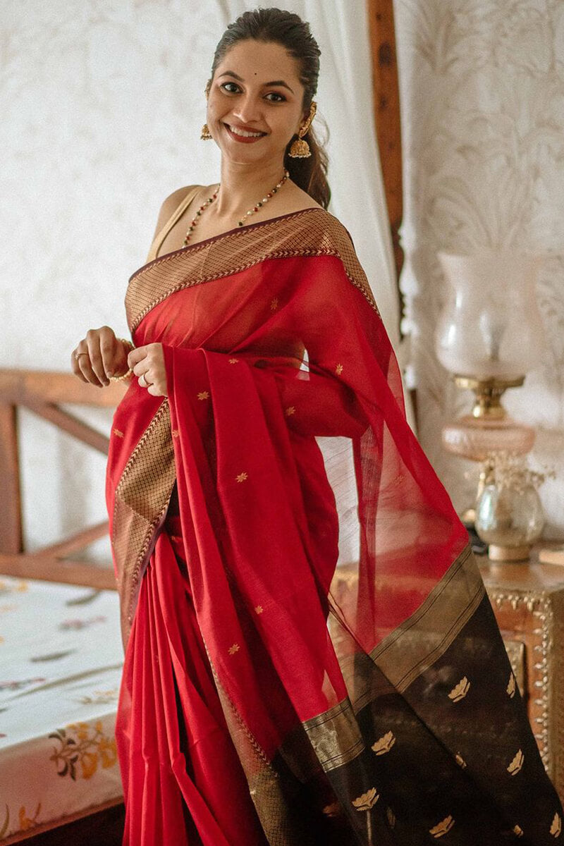 Sophisticated Red Cotton Silk Saree With Girlish Blouse Piece