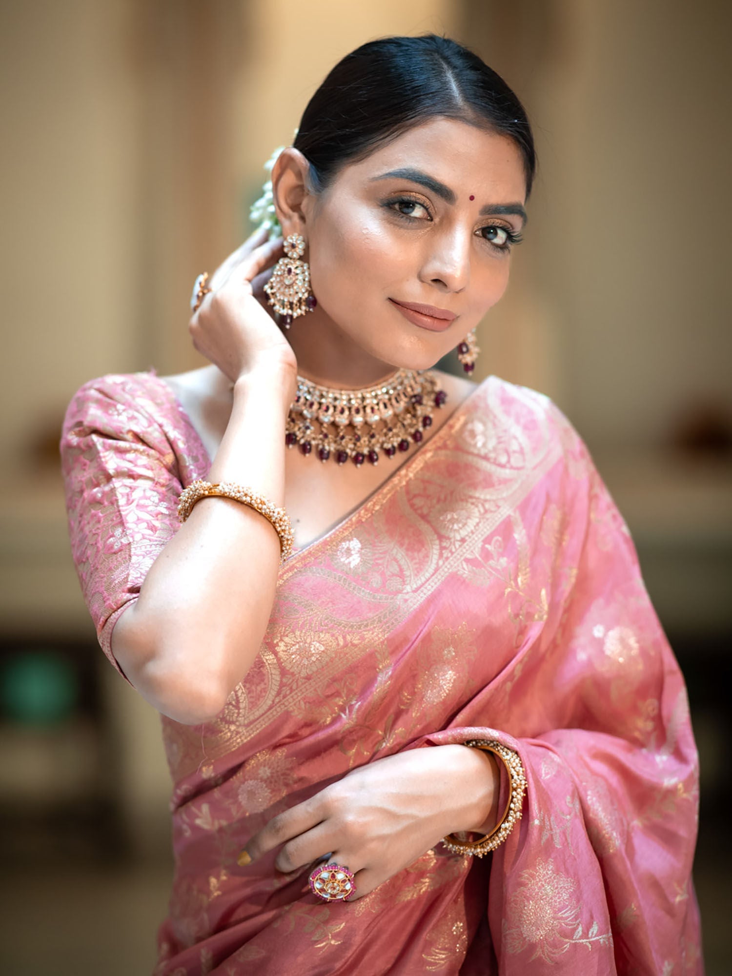 Redolent Peach Soft Silk Saree With Charismatic Blouse Piece