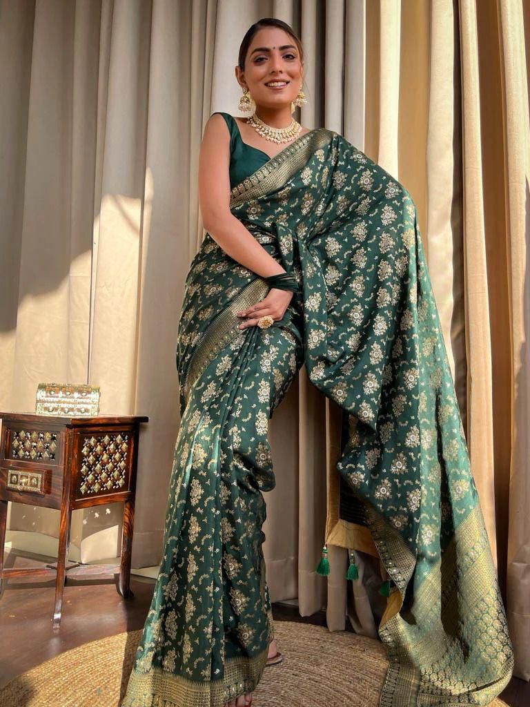 Stylish Dark Green Soft Silk Saree With Verdant Blouse Piece