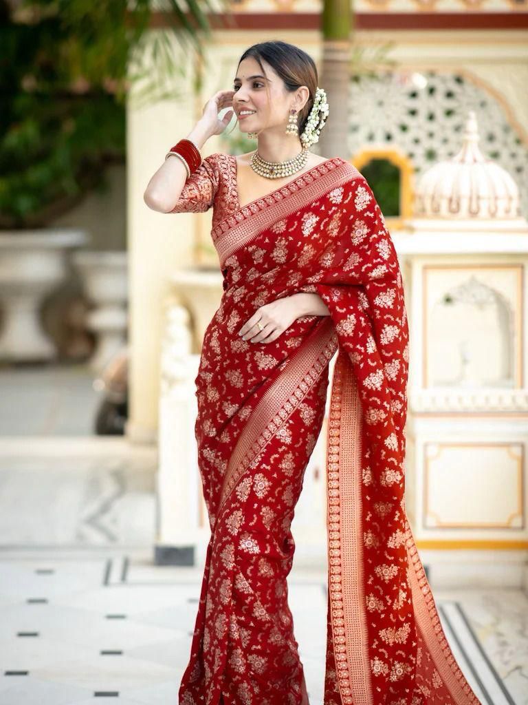 Posh Red Soft Silk Saree With Murmurous Blouse Piece