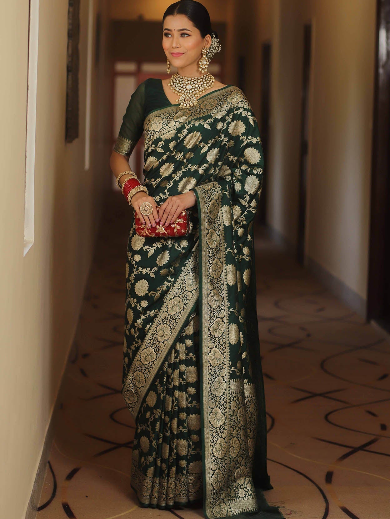 Deserving Dark Green Soft Silk Saree With Refreshing Blouse Piece