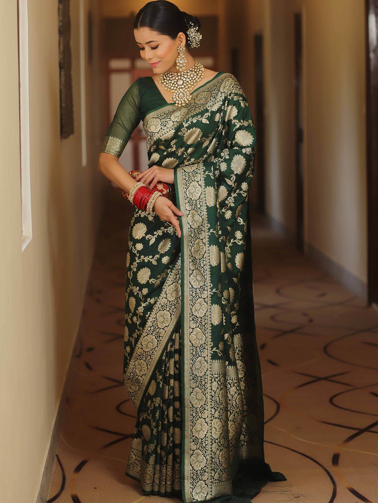 Deserving Dark Green Soft Silk Saree With Refreshing Blouse Piece