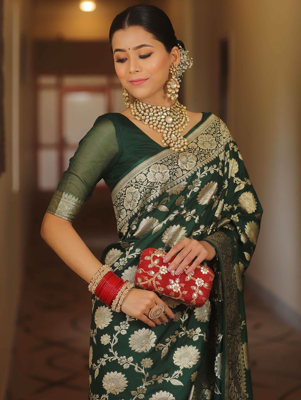 Deserving Dark Green Soft Silk Saree With Refreshing Blouse Piece