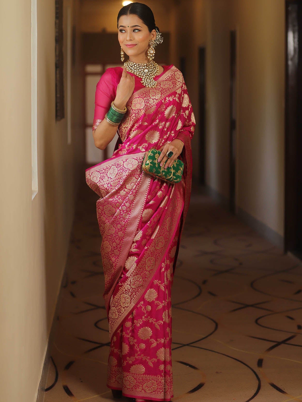 Innovative Dark Pink Soft Silk Saree With Amazing Blouse Piece